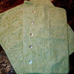 1 Bella Notte Adele Green Floral Swirl Textured Cotton Euro Sham 24x25"